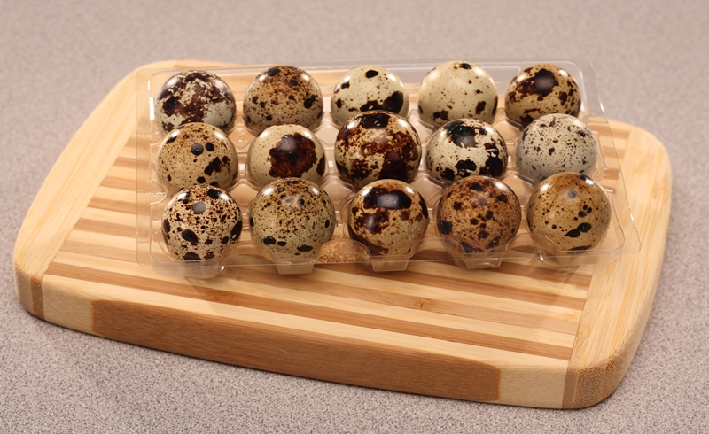 quail eggs in package